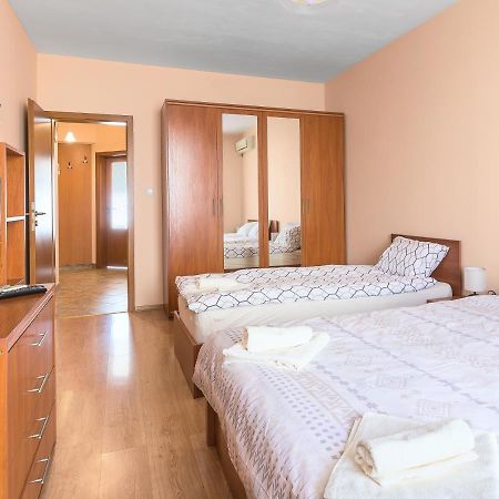 Like Home Burgas Extérieur photo